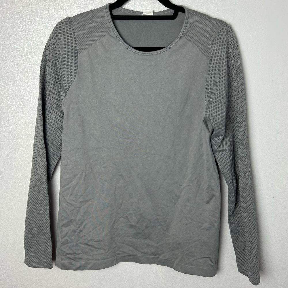 Fabletics Gray Sync Long Sleeve Top XL